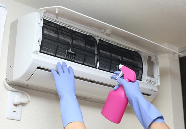 Чистка кондиціонера: як часто потрібно проводити і чим небезпечна брудна спліт-система - фото5 Чистка кондиціонера: як часто потрібно проводити і чим небезпечна брудна спліт-система - фото5