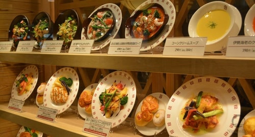 Муляжи (макеты) продуктов питания в интерьере магазина - фото 2 Муляжи (макеты) продуктов питания в интерьере магазина - фото 2