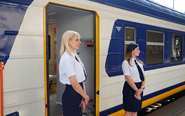 «Укрзалізниця»: что это за организация, особенности, интересные факты - фото4