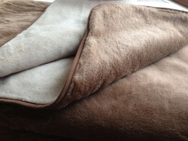 Верблюжье одеяло: плюсы и минусы, как выбрать - фото1 Верблюжье одеяло: плюсы и минусы, как выбрать - фото1