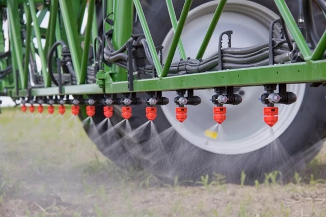 Опрыскиватель прицепной: что это такое, виды, как выбрать - фото3 Опрыскиватель прицепной: что это такое, виды, как выбрать - фото3