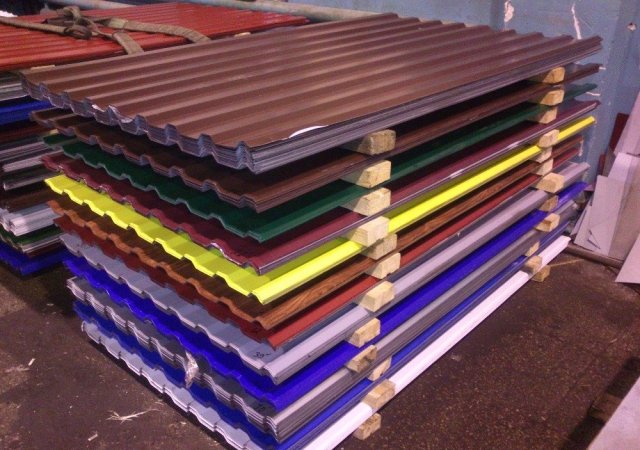 Профнастил: виды, характеристики, применение - фото2