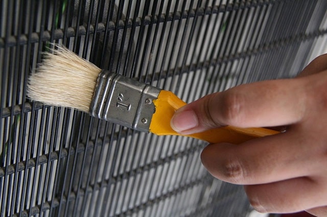 Что чаще всего ломается в холодильнике, и как этого избежать - фото3