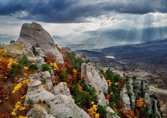 Активный отдых в Алуште - Долина Привидений Активный отдых в Алуште - Долина Привидений
