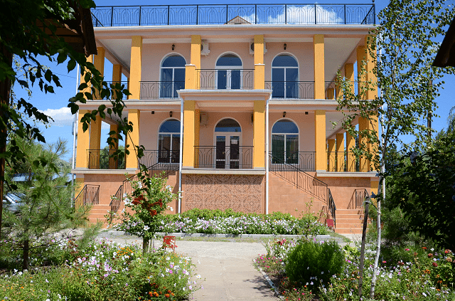 «Глория» - бюджетный вариант отпуска на берегу Черного моря - фото3 «Глория» - бюджетный вариант отпуска на берегу Черного моря - фото3