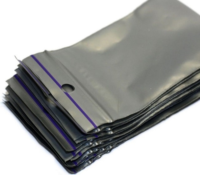 Пакеты с замком zip lock: что это такое, особенности, применение - фото1 Пакеты с замком zip lock: что это такое, особенности, применение - фото1