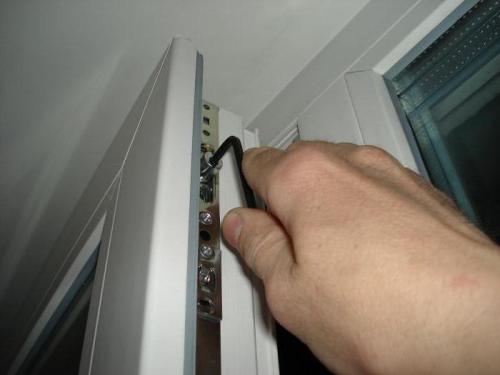 Пластиковое окно не открывается на проветривание. Что делать? - фото 5 Пластиковое окно не открывается на проветривание. Что делать? - фото 5