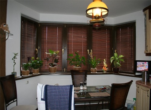 Жалюзи на пластиковые окна на кухню - фото 6