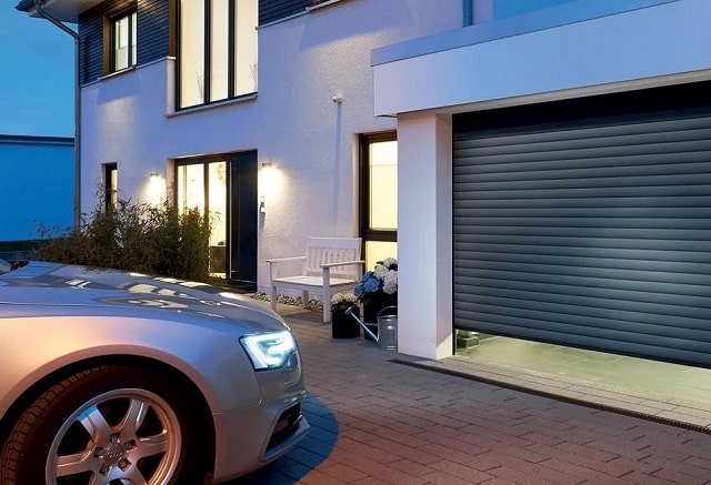 Где можно заказать роллетные ворота с установкой в Симферополе?