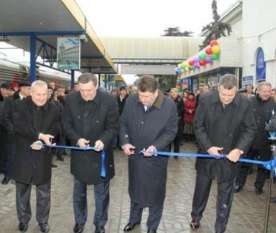 Торжество на вокзале в Симферополе