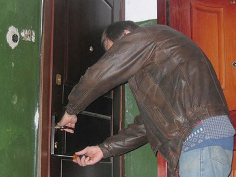 Ночному гостю севастопольцев грозит 12 лет тюрьмы