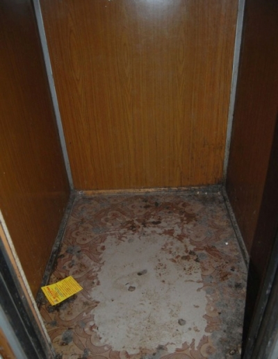 Был подъезд, а стал туалет...