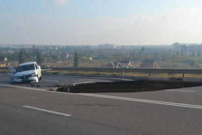 Рухнувший участок трассы под Симферополем отремонтируют к весне