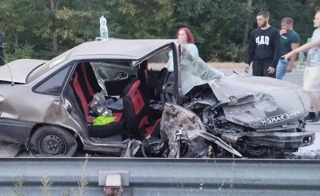 Водитель уснул за рулем автомобиля и совершил смертельное ДТП