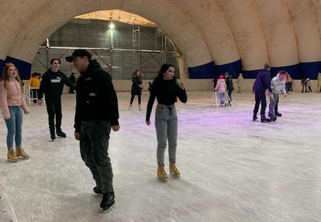 В Крыму появится третий по счету ледовый каток