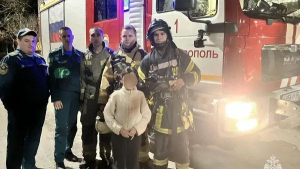 8-летняя девочка едва не сожгла квартиру и не смогла сама выбраться из нее