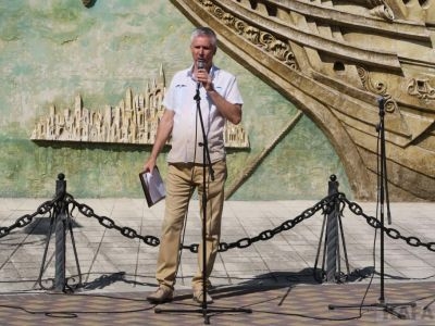 В Феодосии прошел литературный фестиваль «Алые паруса»