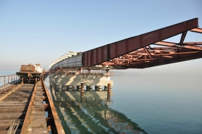 Строительство моста в Крыму – под прицелом критики