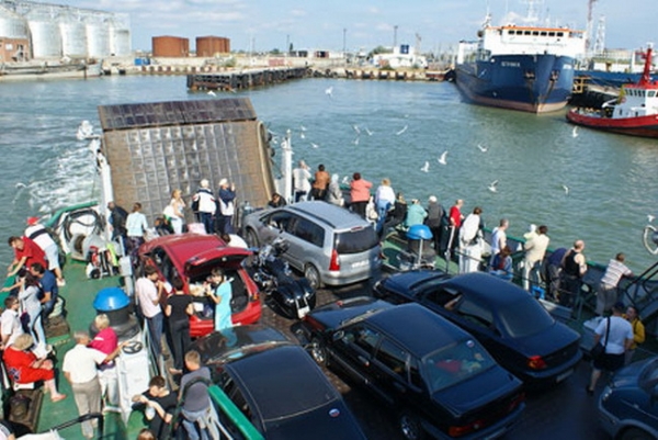 Чиновники довольны работой переправы