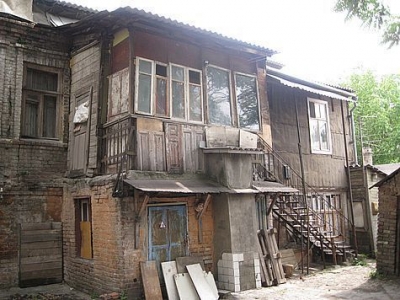 В Крыму из аварийного жилья отселят больше тысячи жителей