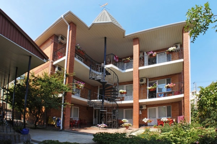 Мини гостиница в Коктебеле - Вилла Блюз