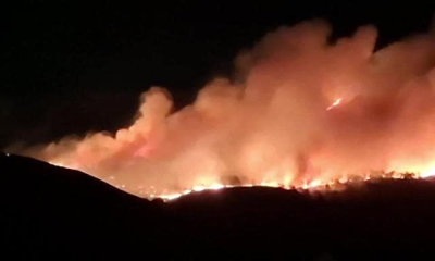 Пожар у поселка Орджоникидзе распространился на 20 гектарах