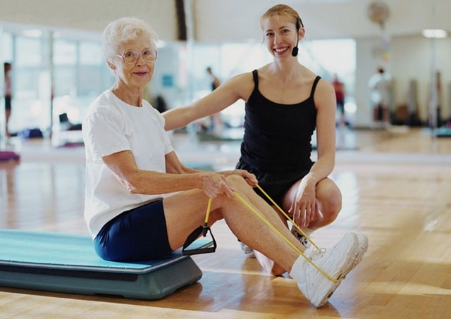 Роль физической активности в профилактике остеопороза у пожилых