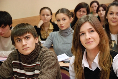 В некоторые вузы Украины крымчане могут поступить без ВНО