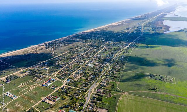 Оккупанты закрывают Арабатскую Стрелку для гражданских лиц