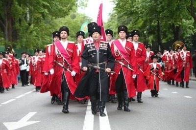 &quot;Крымское казачество&quot; собирает митинги против &quot;новой власти&quot;