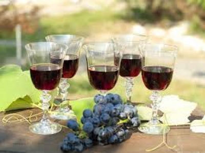 Депутаты Госсовета Крыма хотят разрешить продавать вино в санаториях