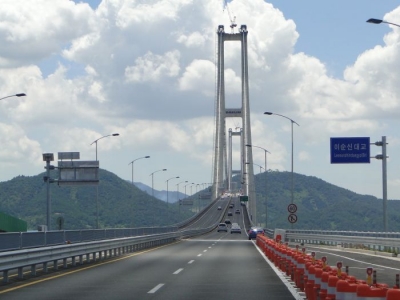 Россия озвучивает новые планы и цифры по проекту моста в Керчи