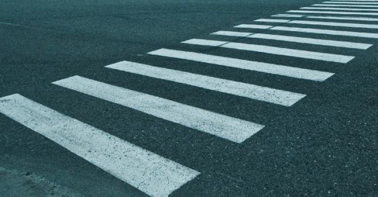 Трое детей могли погибнуть на пешеходном переходе (видео +18)