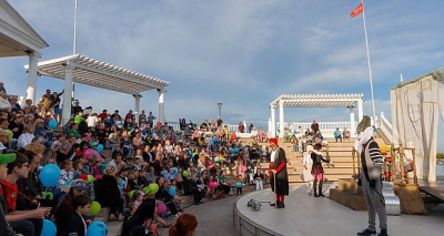 В Крыму завершился гастрольный тур уличного театра из Севастополя