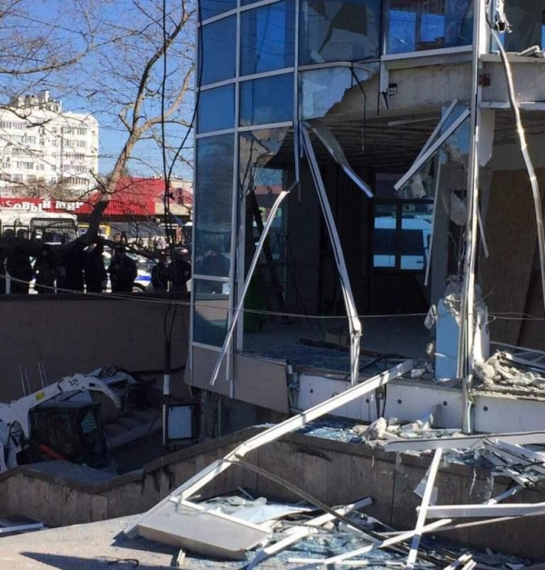 «Акварель и К» снесли, не дожидаясь решения суда