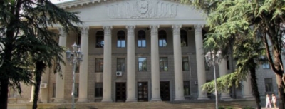 Квартиры, свистки и веревки – чего только нет в списке закупок Ялтинской администрации