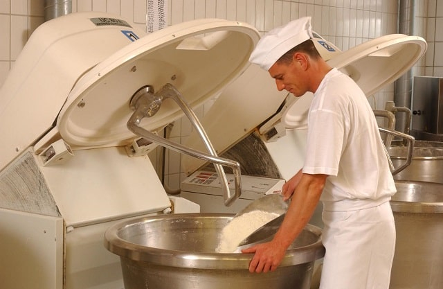 Конструкци и критерии выбора тестомеса