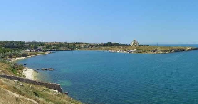 В Черном море возле Херсонеса произошла утечка топлива