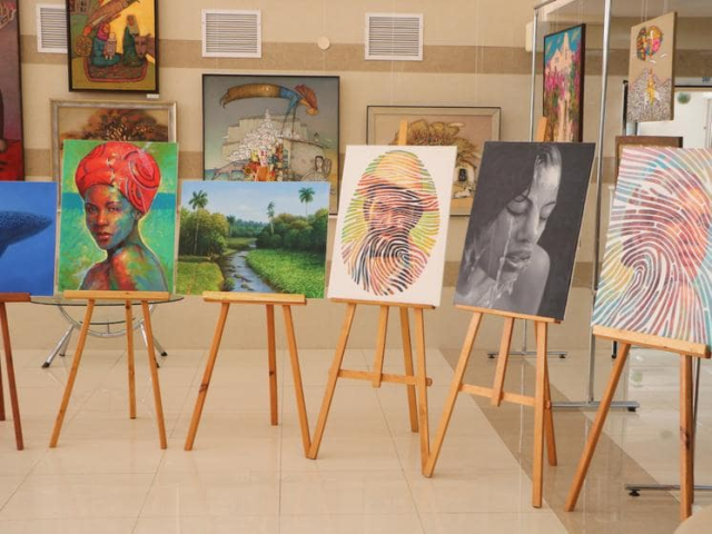 В Крыму проходит выставка картин кубинских художников