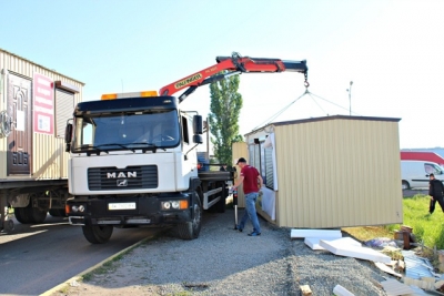 Новеньким асфальтом на улице Козлова закатают все напоминания о том, что здесь был рынок