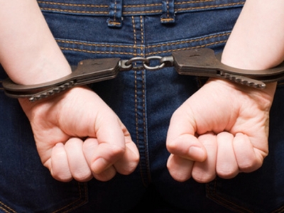 Парень изнасиловал женщину в общежитии