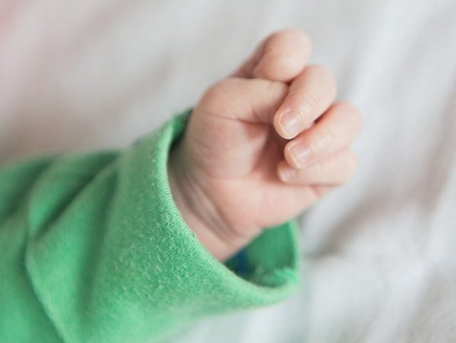 Женщину, выбросившую новорожденного в туалет, отправили в колонию-поселение