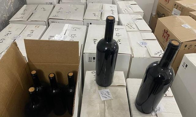 За хранение некачественного алкоголя житель Крыма предстанет перед судом