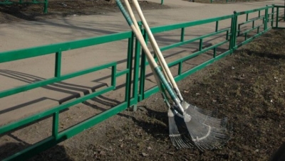 В Симферополе прошел праздничный субботник