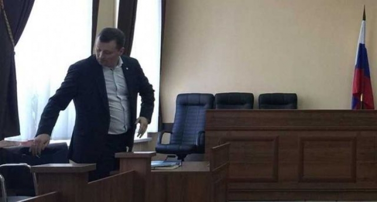 Не все чиновники в Крыму оказались достойными российского гражданства