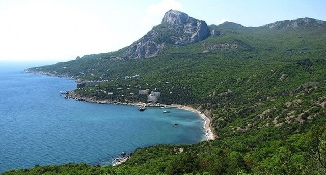 Губернатор Севастополя передал под застройку 3 га можжевелового леса в Ласпи