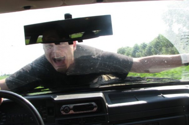 Полиция Симферополя ищет свидетелей ДТП у рынка на ул. Беспалова