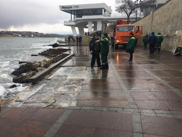 Операторы севастопольских пляжей так и не получили компенсацию после шторма 2023-го года