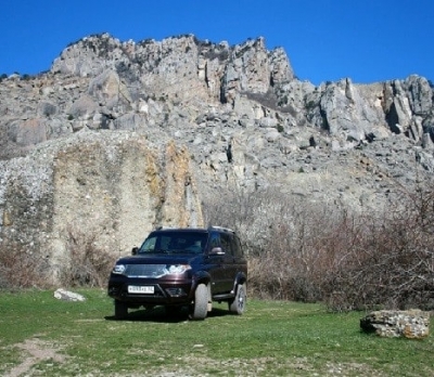 Житель Крыма катал туристов на неисправном джипе