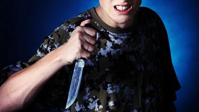 16-летний подросток тяжело ранил своего пьяного отца